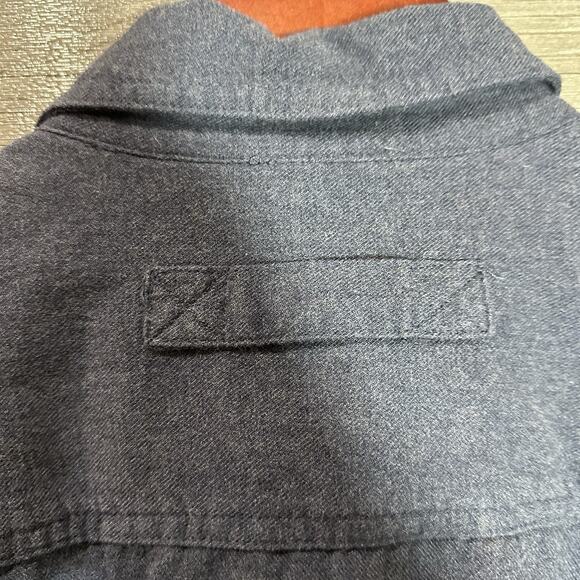 Duluth Trading Heavy Flannel Shirt Mens XL Button Up Blue Long Sleeve - Picture 7 of 8